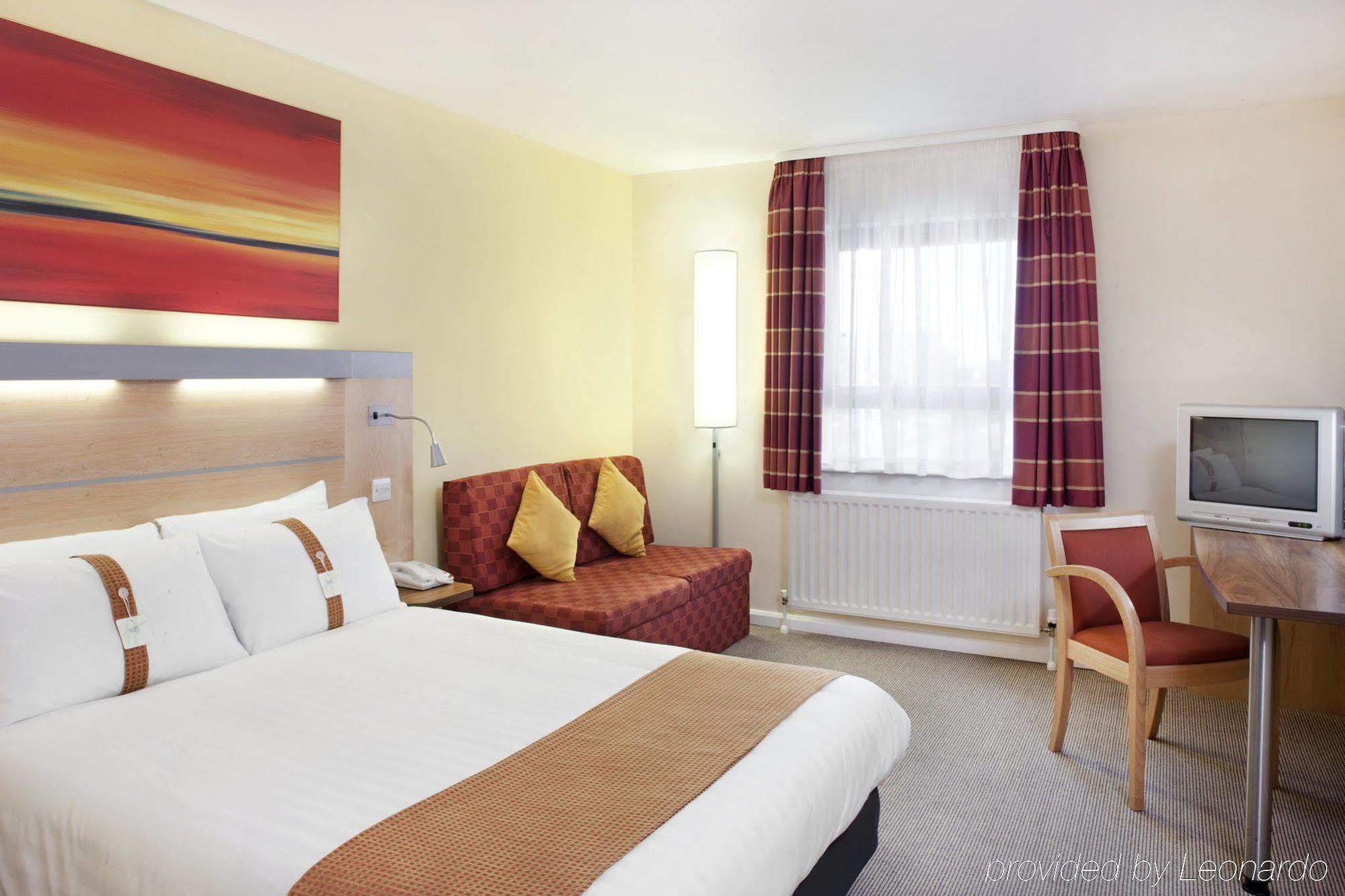 Holiday Inn Express Antrim By Ihg Cameră foto